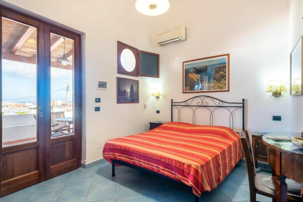 Casa Vacanza Artemis Lipari  Bagian luar foto