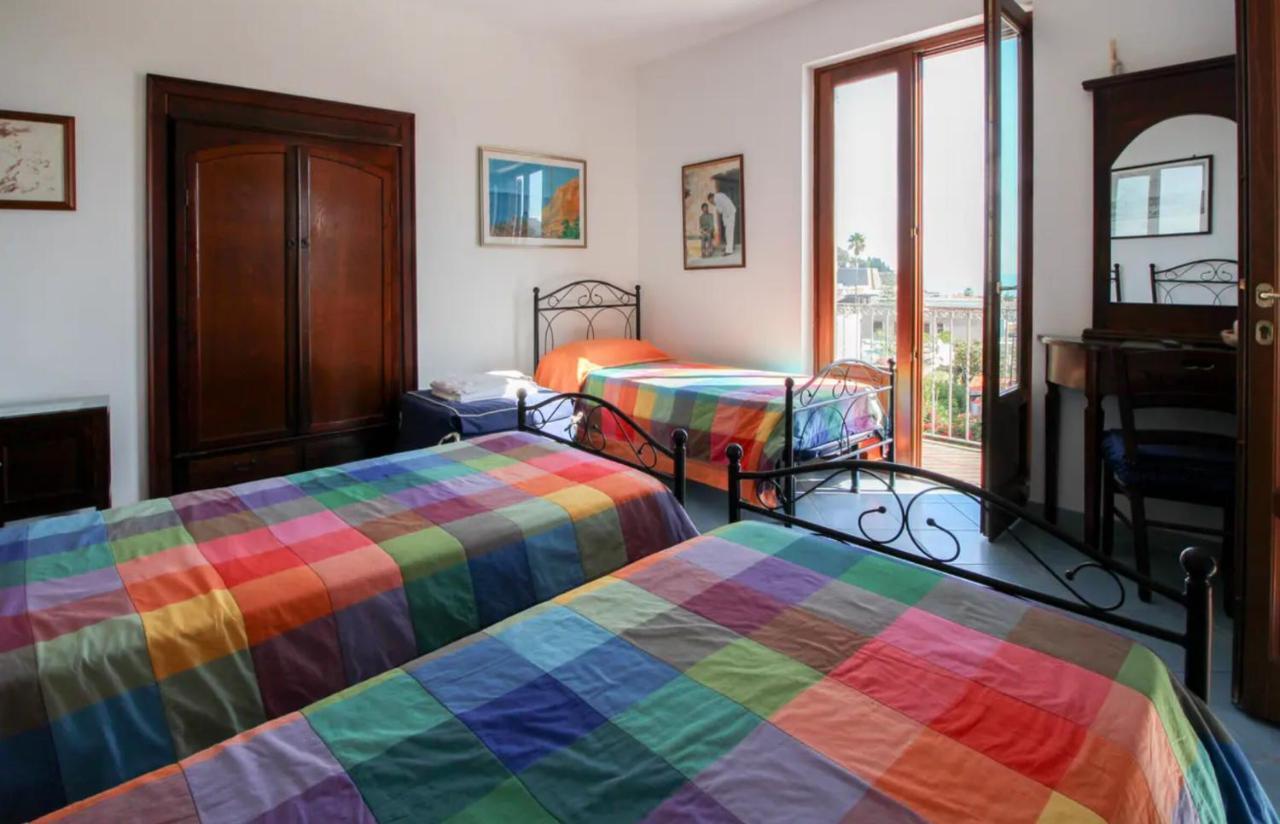 Casa Vacanza Artemis Lipari  Bagian luar foto